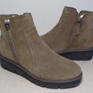 Clarks Women's Olive Green Airabell Suede Ankle Boots